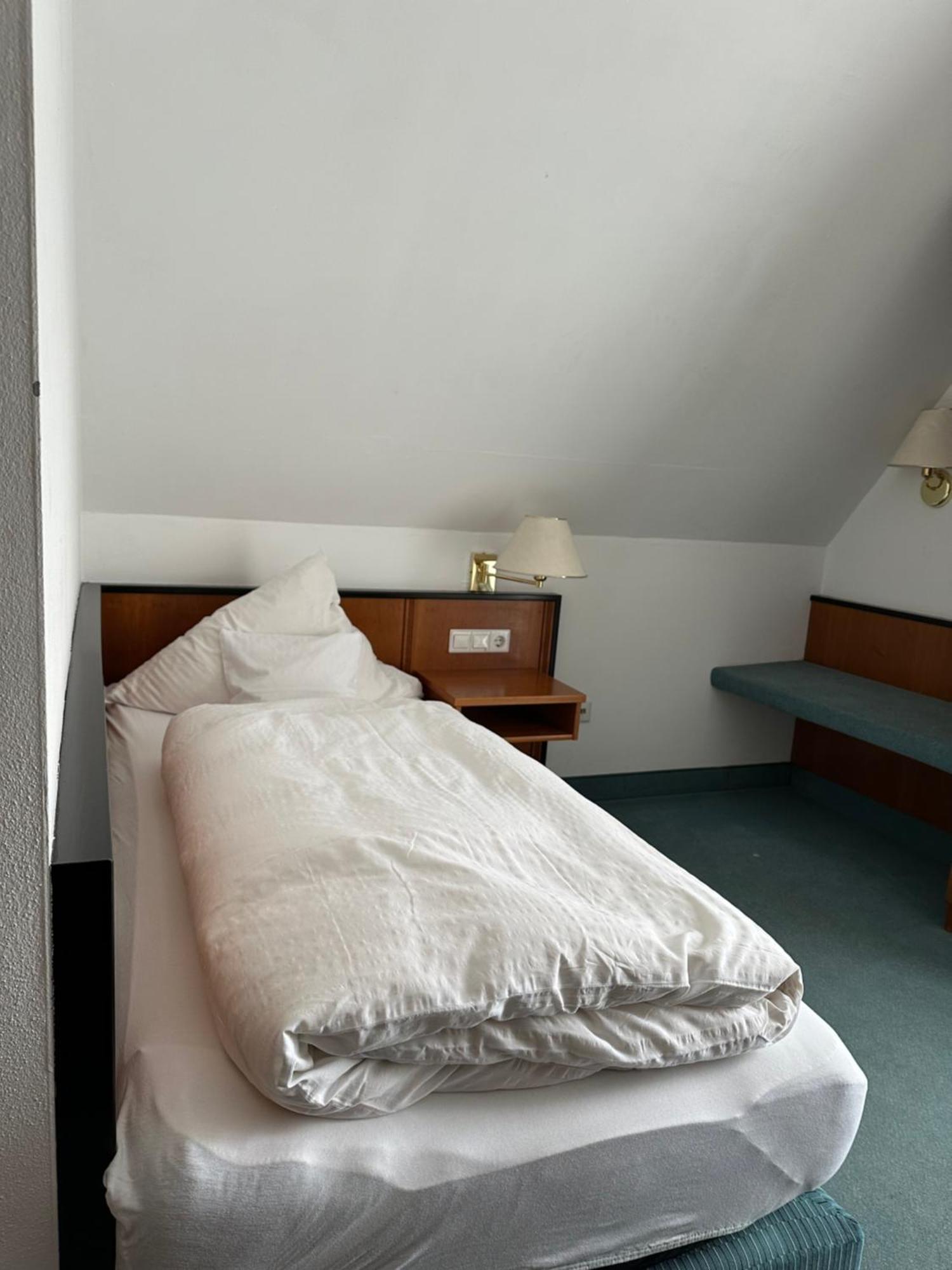 St Hotel Reichertshofen Eksteriør billede